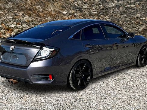 Used 2020 Honda Civic Sport image 2