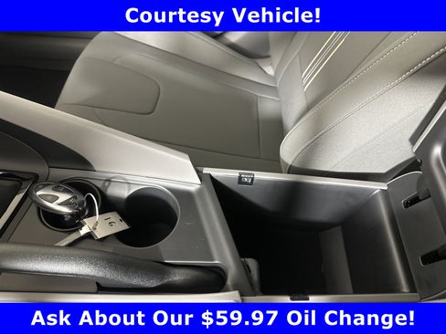 Used 2025 Hyundai Elantra Sport image 18