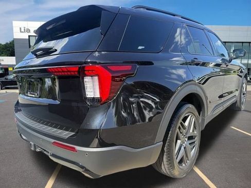 Used 2025 Ford Explorer ST-Line w/ Premium Package AWD/4WD image 7