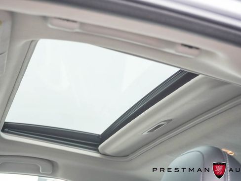 Used 2020 Subaru Impreza 2.0i Limited image 10