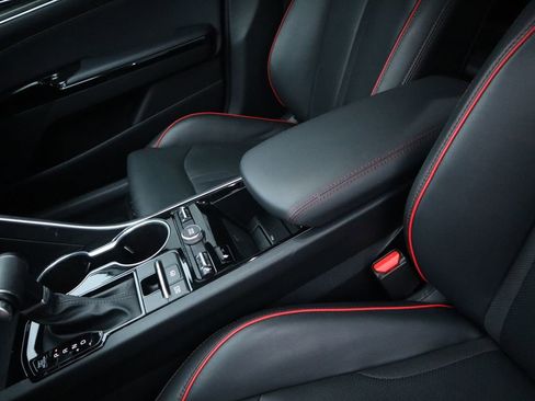 Used 2024 Kia K5 GT image 22