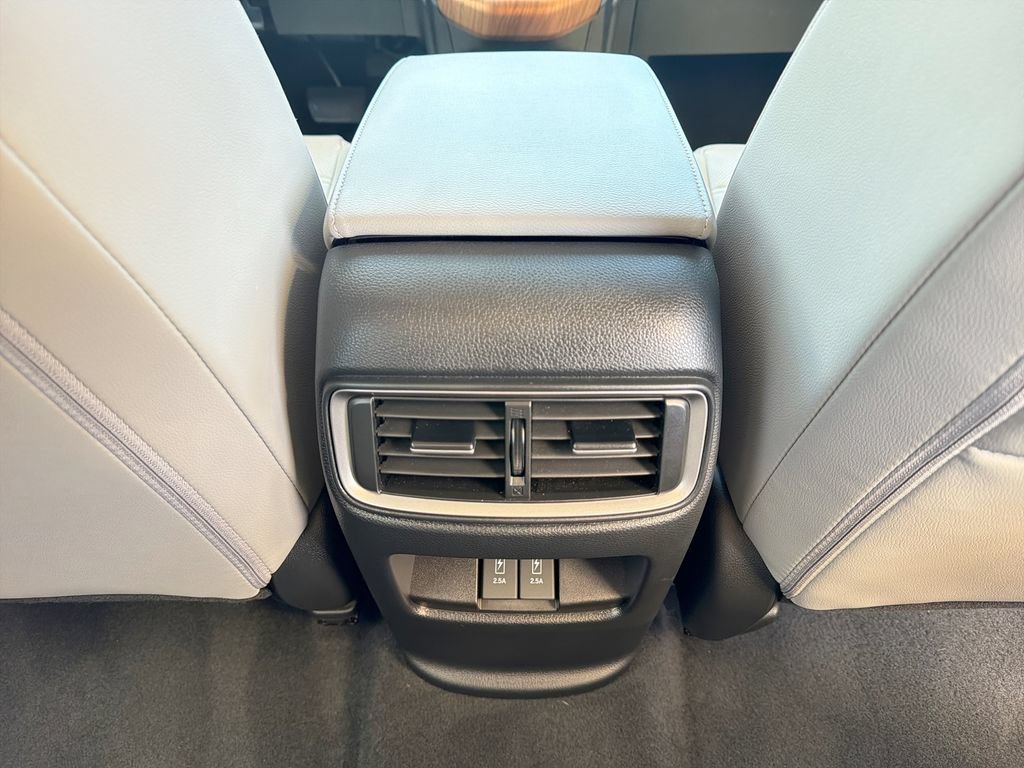 Used 2021 Honda CR-V Touring image 18