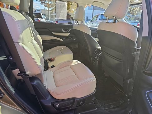 Used 2023 Subaru Ascent Limited w/ Technology Package image 13