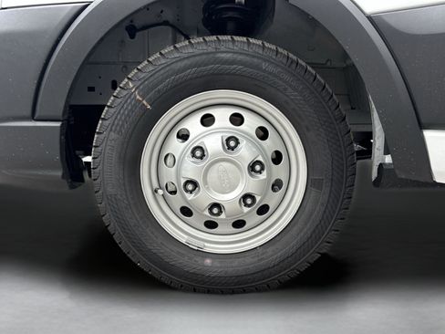 New 2025 Ford Transit 250 148 Medium Roof Extended AWD image 31