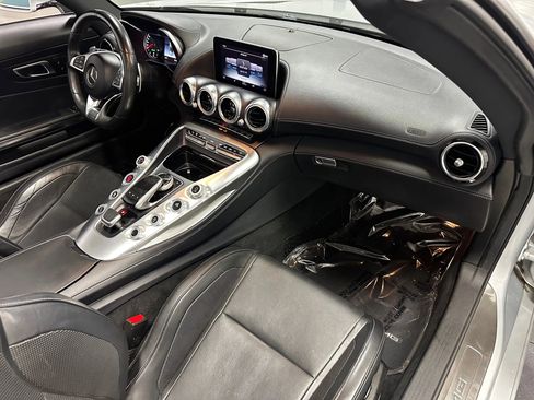 Used 2018 Mercedes-Benz AMG GT Roadster 2D image 16