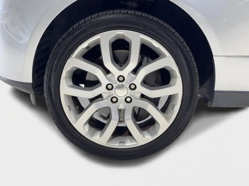 Used 2015 Land Rover Range Rover Supercharged image 42