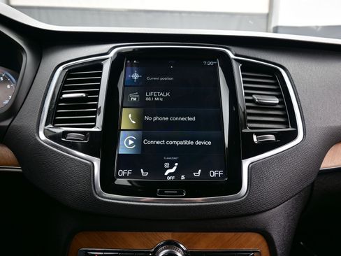 Used 2021 Volvo XC90 T6 Momentum w/ Advanced Package image 22