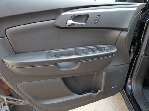 Used 2012 Chevrolet Traverse LT AWD/4WD image 12