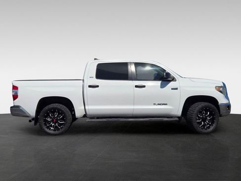 Used 2020 Toyota Tundra SR5 w/ SR5 Upgrade Package RWD image 3