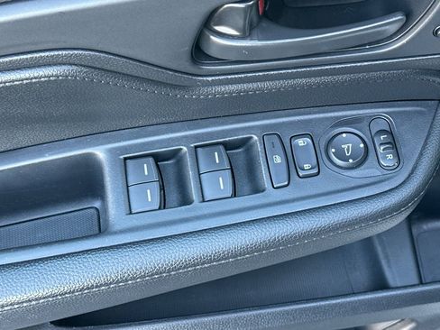 Used 2024 Honda Odyssey Sport image 11