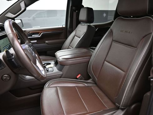 Used 2023 GMC Sierra 1500 Denali w/ Technology Package AWD/4WD image 13