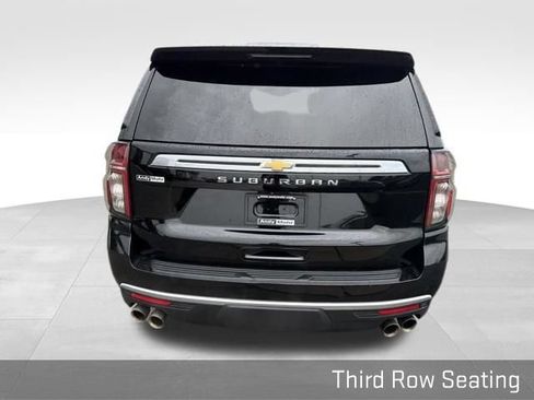 Used 2022 Chevrolet Suburban High Country AWD/4WD image 11