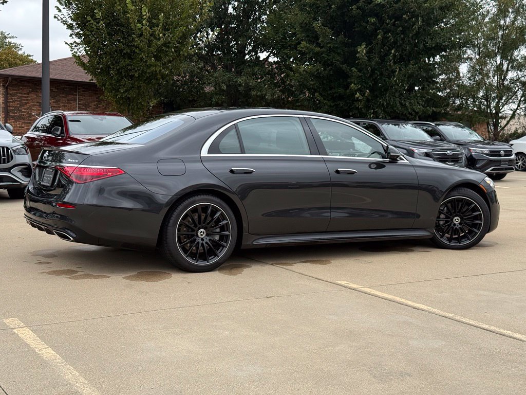 Used 2022 Mercedes-Benz S 580 4MATIC Sedan image 2