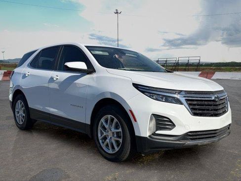 Used 2023 Chevrolet Equinox LT FWD image 2