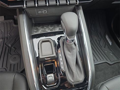 New 2026 GMC Canyon Elevation w/ Convenience Package image 24