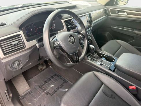 Used 2020 Volkswagen Atlas SEL FWD image 19