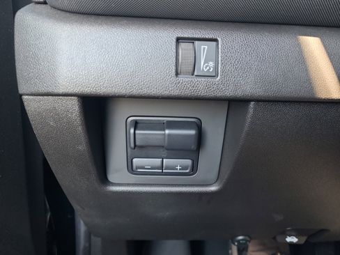 Used 2025 Chevrolet Colorado Z71 w/ Z71 Convenience Package 2 image 22