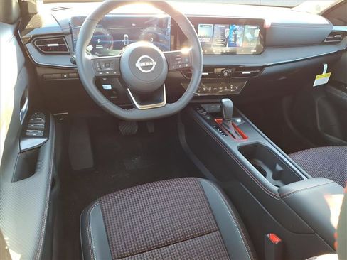 New 2026 Nissan Kicks SR w/ Cold Weather Package AWD/4WD image 13