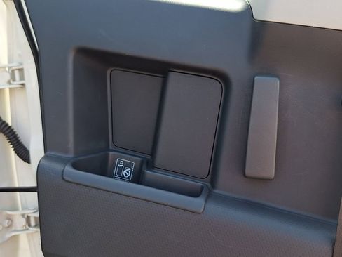 Used 2012 Toyota FJ Cruiser 4WD w/ Convenience Pkg image 13