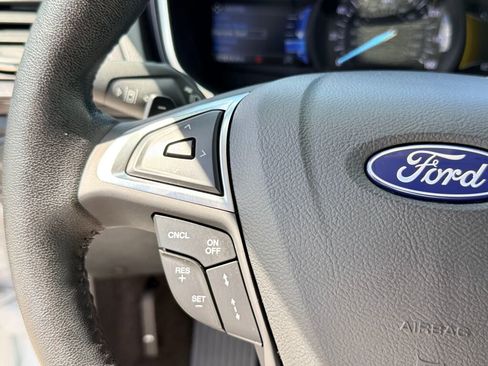 Used 2019 Ford Fusion Titanium image 31