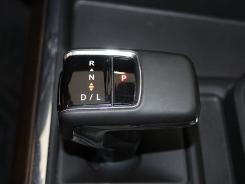 Used 2024 Chevrolet Silverado 1500 High Country w/ Technology Package AWD/4WD image 47