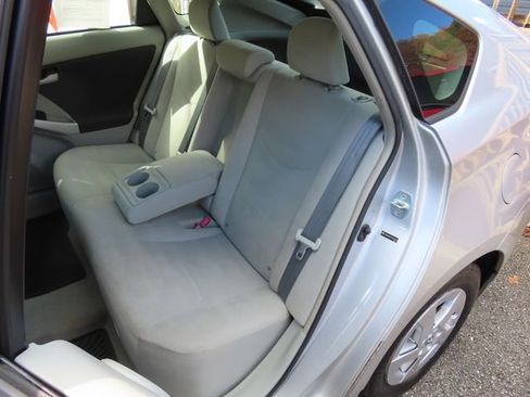 Used 2010 Toyota Prius Three image 12