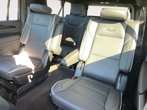 Used 2024 Cadillac Escalade ESV Sport w/ LPO, ONYX Package image 18