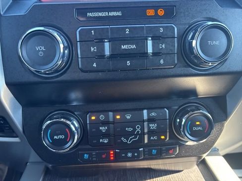 Used 2020 Ford F250 Lariat w/ Lariat Ultimate Package image 13