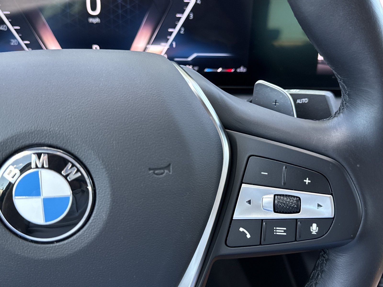 Used 2024 BMW 330i Sedan RWD image 23