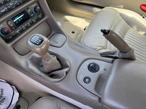 Used 2003 Chevrolet Corvette Convertible w/ Preferred Equipment Group1 RWD image 18