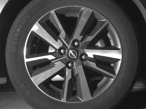 Used 2025 Nissan Versa SV FWD image 13