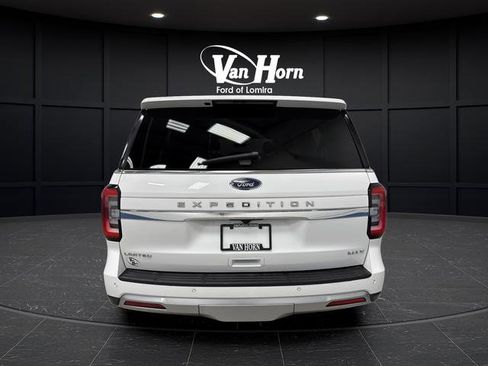 Used 2023 Ford Expedition Max Limited image 14