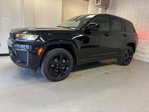 New 2026 Jeep Grand Cherokee Limited AWD/4WD image 14