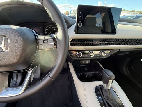 New 2026 Honda HR-V EX-L image 21