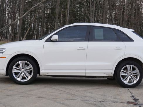 Used 2017 Audi Q3 2.0T Premium w/ Convenience Package image 2
