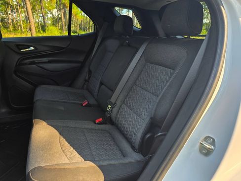 Used 2022 Chevrolet Equinox LT AWD/4WD image 17