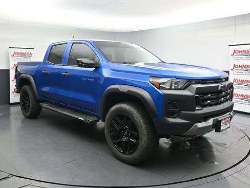 Used 2023 Chevrolet Colorado Trail Boss w/ LPO, Skid Plate Package AWD/4WD image 2