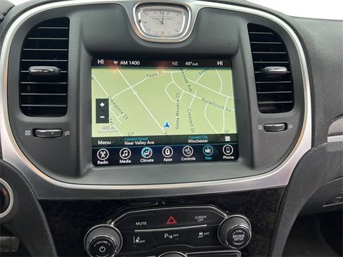 Used 2017 Chrysler 300 C w/ Safetytec Plus Group image 21