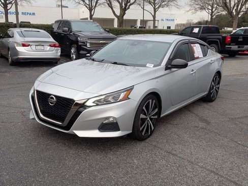 Used 2022 Nissan Altima 2.5 SR image 5