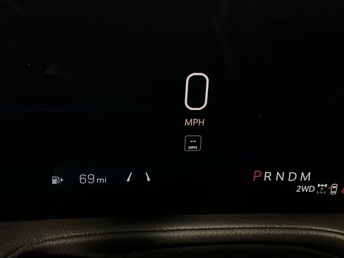 Used 2024 Cadillac XT4 Premium Luxury image 15