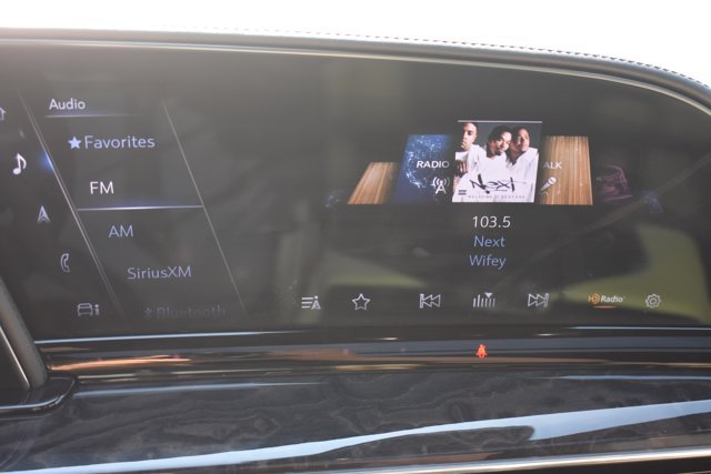 Used 2021 Cadillac Escalade ESV Premium Luxury RWD image 27
