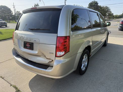 Used 2013 Dodge Grand Caravan SXT FWD image 5