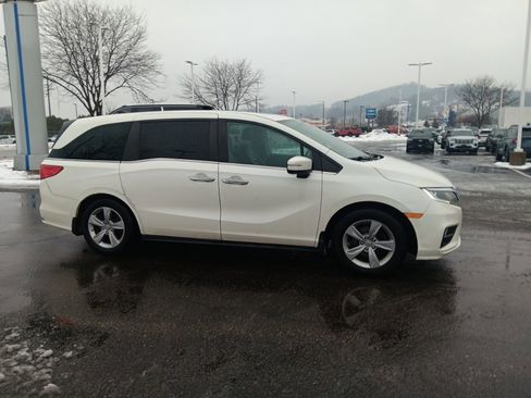 Used 2019 Honda Odyssey EX-L image 3