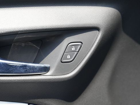 Used 2022 Chevrolet Bolt EUV Premier image 26