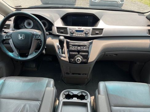 Used 2011 Honda Odyssey EX-L image 24