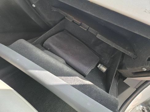 Used 2013 Buick Verano FWD image 38