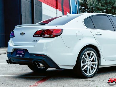 Used 2014 Chevrolet SS RWD image 43