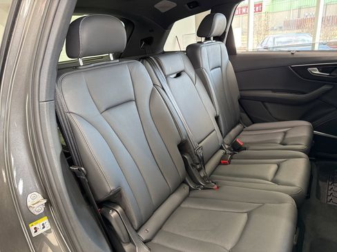 Used 2025 Audi Q7 3.0T Premium Plus image 43