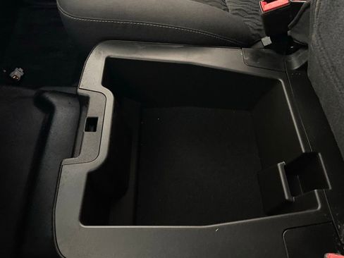 Used 2018 Chevrolet Tahoe 2WD w/ Remote Keyless Entry Package image 34