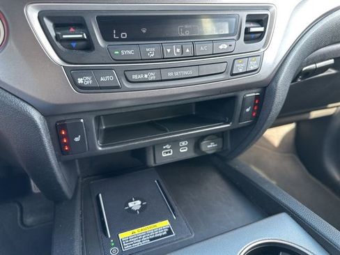 Used 2024 Honda Passport EX-L image 44
